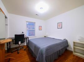 Mins to NYC Comfy Private Room in Shared Home, hotel en Jersey City