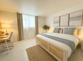 Amplio y moderno departamento con acceso directo a la playa, hotel i Hollywood
