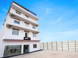 Super Hotel O Radha Krishna Residency, hotel in Nagri