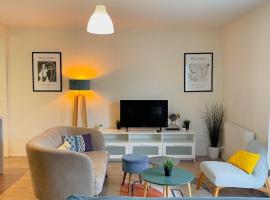 T3 spacieux et lumineux proche Bordeaux, parking gratuit, hotel a Floirac