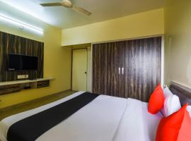 Hotel O Dwarka Lodge, hotel in Talegaon Dābhāde