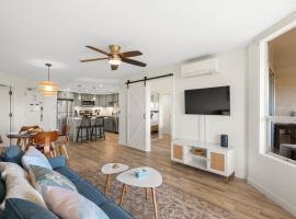 Elegant Maui Banyan, Pool, Hot Tub, Across Kamaole II Beach Park, hotel in Wailea