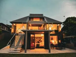 Beachfront Oakura - steps from stunning beach