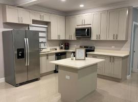 Dream Diamond, hotel in Saint Annʼs Bay