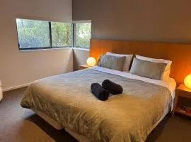 Resort Living with Pool, Golf, Bar and Dining