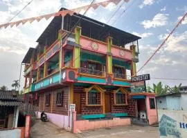 DANDELI NAKADI Home Stay