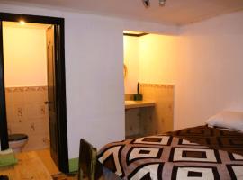 Casa del Barrio Xela，位于克萨尔特南戈的酒店