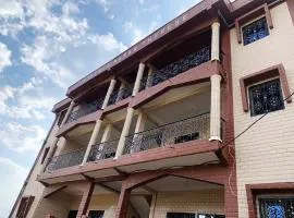 2 bedrooms, 1 living room in Chapelle Liboudi Yaounde