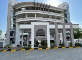 2BR Beachfront, Seaview Aprt Nyali Baobab Waves