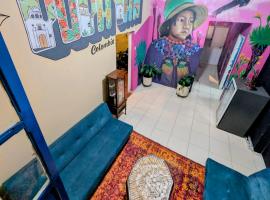 Lienzo Hostel and Mural Art Museum，波帕揚的飯店