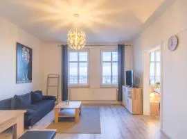 A place to stay - single beds, tv