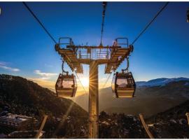 Skyview by Empyrean, ξενοδοχείο σε Patnitop