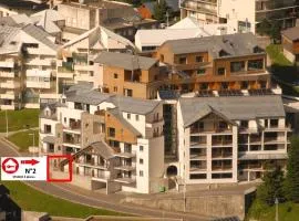 Studio Gourette 4 pers avec terrasse, animaux admis - FR-1-860-43