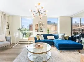 Modern 2BR Apartment in Vibrant Chinatown