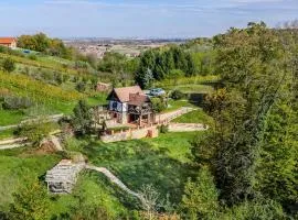 Nature Lodge With Sauna and Hot Tub - Happy Rentals