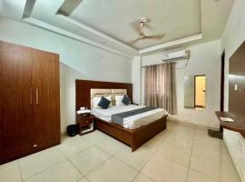 Hotel O Navprateek Hospitality, ξενοδοχείο σε Okhla