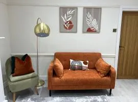 Cosy 2 bedroom Home-Birkenhead-Sleeps 4