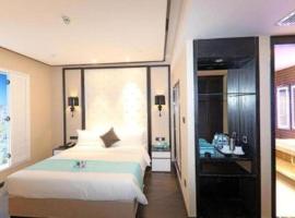 Xana Hotelle·Tianshui Shangyi Plaza, hotel din Tianshui