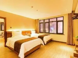 James Joyce Coffetel· Zhengzhou Wenhua Road Technology Market