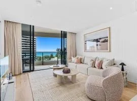 Luxurious 2-Bed Designer Retreat at Oracle Resort