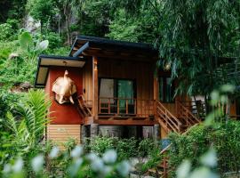 Laydaman Art Homestay, отель в городе Ao Luk