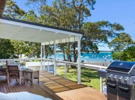 The Bay House - Waterfront with Fireplace