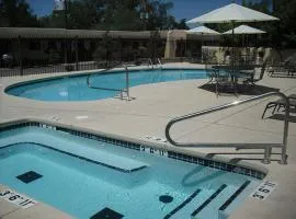 El Pueblo Lodge