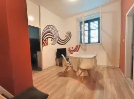 Apartment Sole Macula