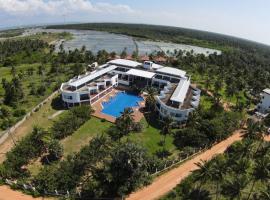 Capital Wind Beach Cabanas, hotel in Kalpitiya