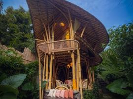 Dumi Bamboo Ecolodge by Wahem Hospitality, cabin in Ubud