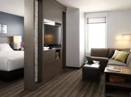 Hyatt House Fresno/Campus Pointe