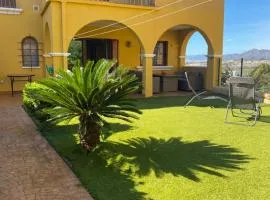 Beautiful apartment with gardens - sea and mountain views