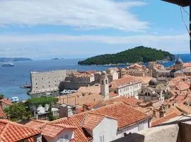 アパートメンツ ルチチ