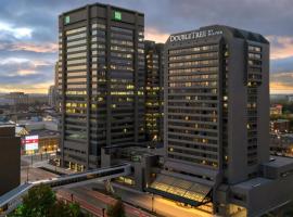 Doubletree by Hilton London, London-alþjóðaflugvöllur - YXU, London, hótel í nágrenninu