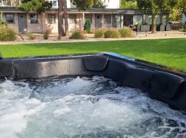 Zam-zam apartmanok, Hotel in Zamárdi