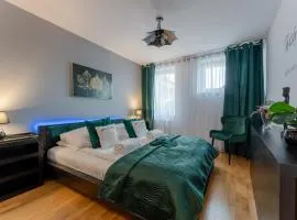 Ratuszove Love - dwie osobne sypialnie, w rynku - by Everslow