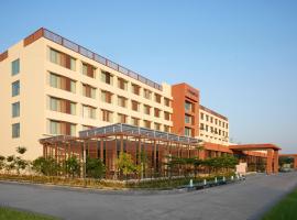 Vivanta Ekta Nagar，Navgam的有停車位的飯店