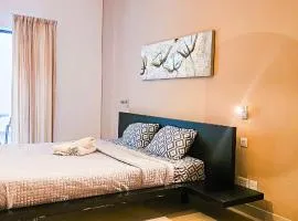 Spacious Villa Farmhouse 3BR Oasis with Private Pool and Seaview