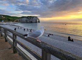 Nouveauté 2026 piscine chauffée - Le gîte de SoleilMapou pour 12 personnes en Normandie près de Fécamp et d'Etretat, idéal grandes tribus, vous pouvez me contacter sur Les gîtes de SoleilMapou, hôtel à Ganzeville