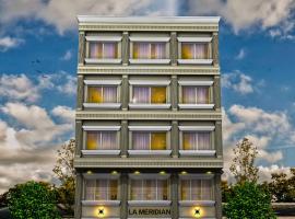 Hotel La Meridian, A Four Star Luxury Hotel & Resort - Haridwar, luxury hotel in Haridwār