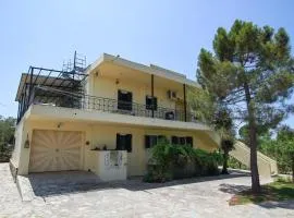 Ellio Apartments