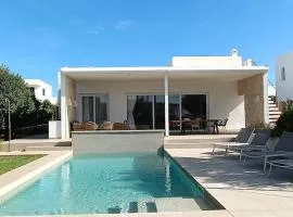 VILLA PETRA ARENAL D'en CASTELL