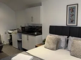 Cosy countryside stay- Waters Upton, Telford