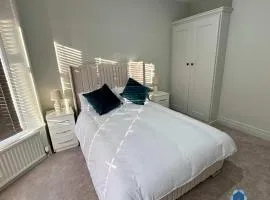 Woodville House By Blue Skies Stays