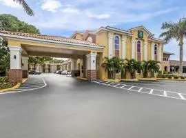 Quality Inn Airport - Cruise Port