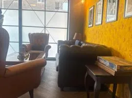 3 Bedrooms 2 Bathrooms Lux Apartment Near Republic Square With Balcony