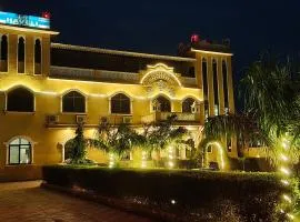 L S Haveli - A Heritage Lake View Haveli
