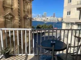 Seaview Cozy Stay in a Prime Sliema Location 6S