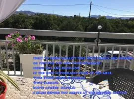 Lidas Golden View-All around veranda apartment