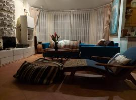 Mooni Sunshine Villa, ξενοδοχείο σε Ban Klang